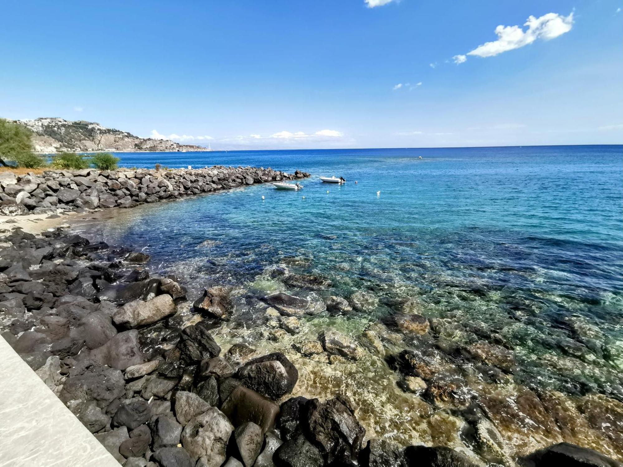 Super Panorama & Astonishing Apartment Seaview จีอาร์ดีนี นักซอส ภายนอก รูปภาพ