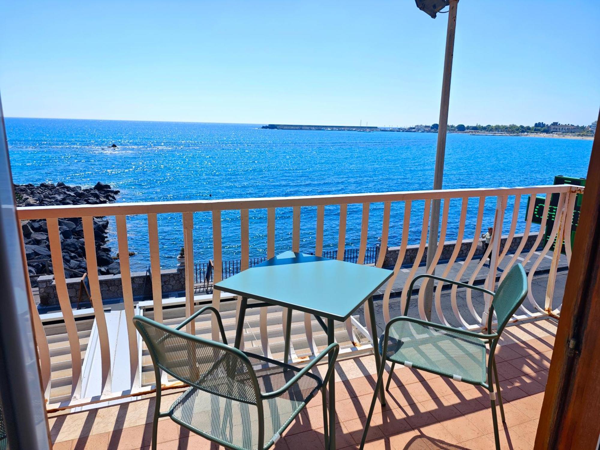 Super Panorama & Astonishing Apartment Seaview จีอาร์ดีนี นักซอส ภายนอก รูปภาพ