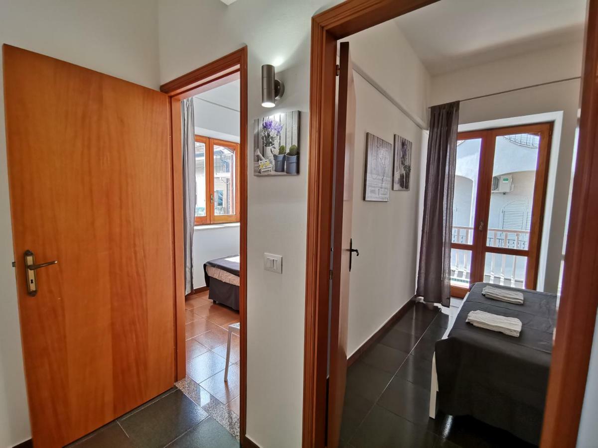 Super Panorama & Astonishing Apartment Seaview จีอาร์ดีนี นักซอส ภายนอก รูปภาพ